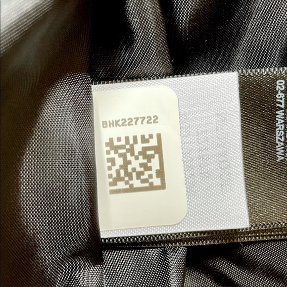 The North Face Women’s Gotham Down Jacket II In Black - Picture 6 of 8